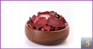 خواص توت فرنگی خشک