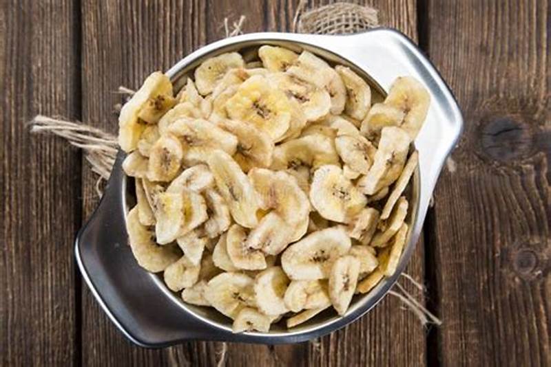خواص میوه خشک موز چیست؟ بررسی ارزش غذایی موز خشک