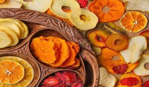 فواید و خواص میوه خشک برای معده و روده
