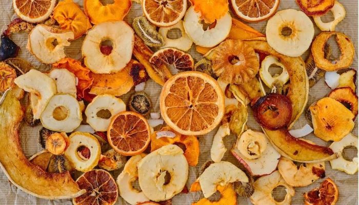 مزایای استفاده میوه خشک برای زنان