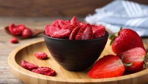 خواص توت فرنگی خشک برای بیماری ‌های قلبی