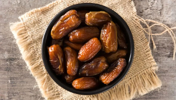 فواید و مضرات خرما خشک