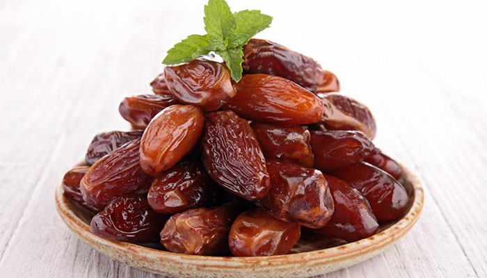 فواید و مضرات خرما خشک