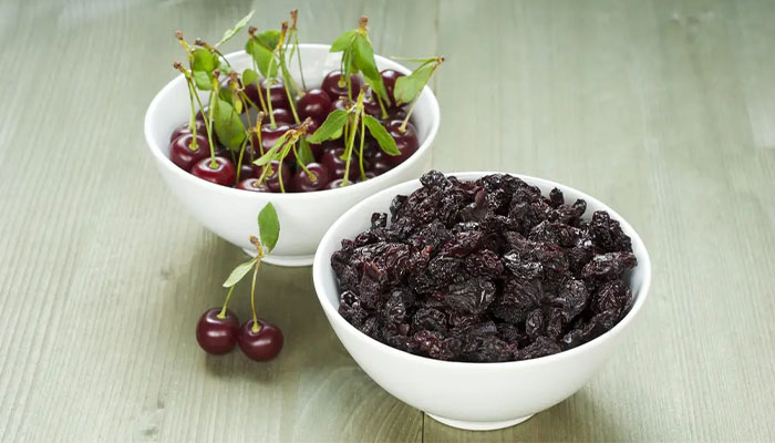 خواص و مضرات دمنوش آلبالو خشک برای بدن و سلامتی