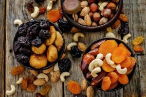 خواص میوه خشک برای بیماران مبتلا به کم کاری تیروئید